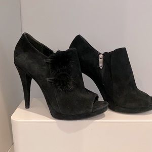 Via Spiga suede open toe booties/ pumps